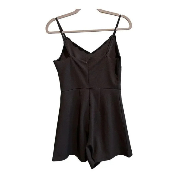 Size XS VERO MODA‎ Olivia Scallop Neck Romper - Picture 3 of 5